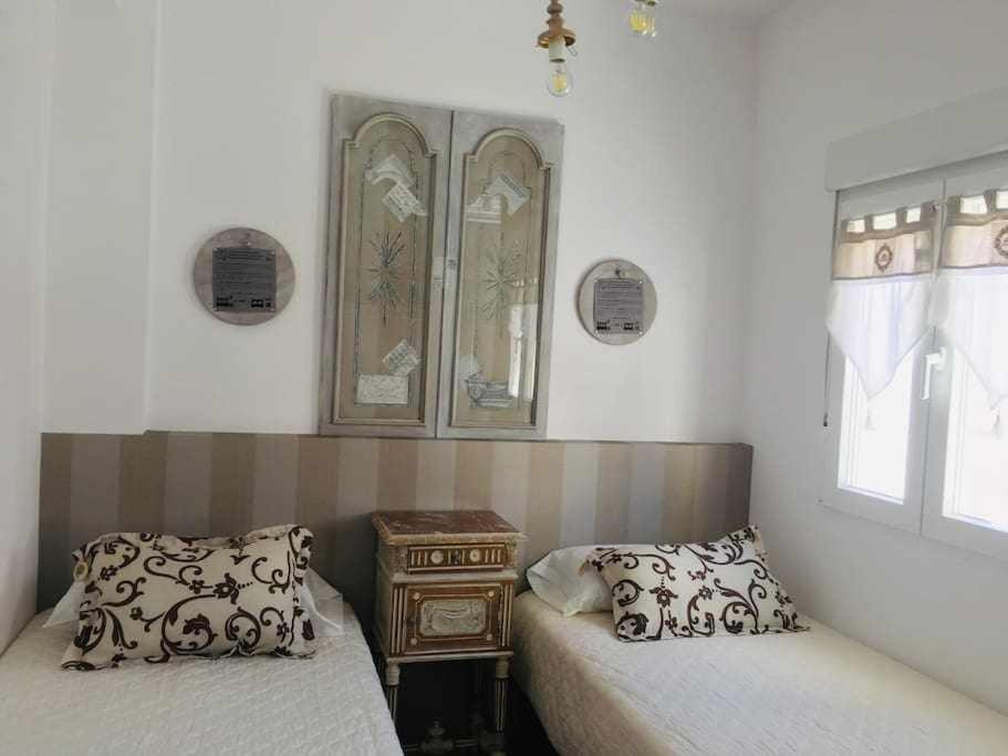 Oak Palace Oakplacescom Леон Екстериор снимка