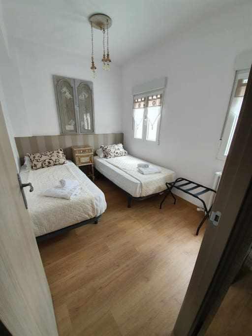 Oak Palace Oakplacescom Леон Екстериор снимка